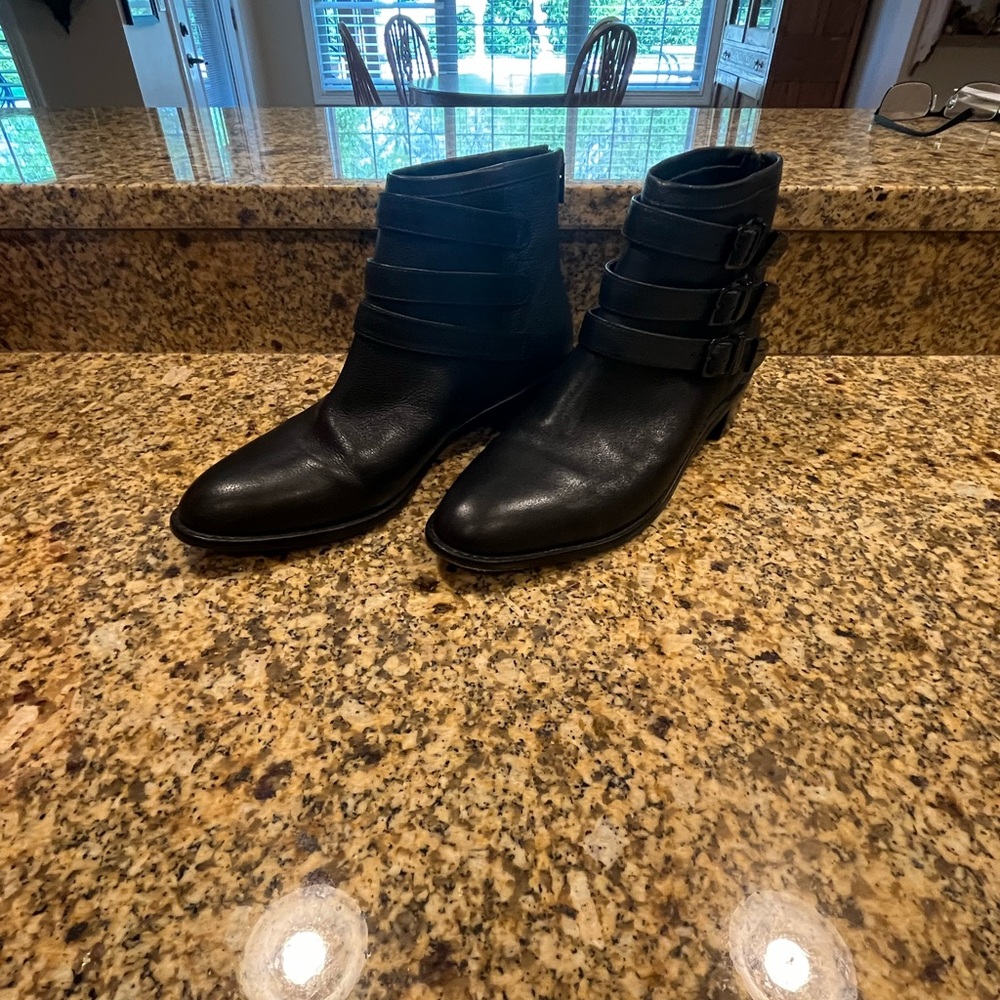 Loeffler Randall Fenton Black Leather 3 Strap Buckle Low Ankle Boots 10.5 VGUC